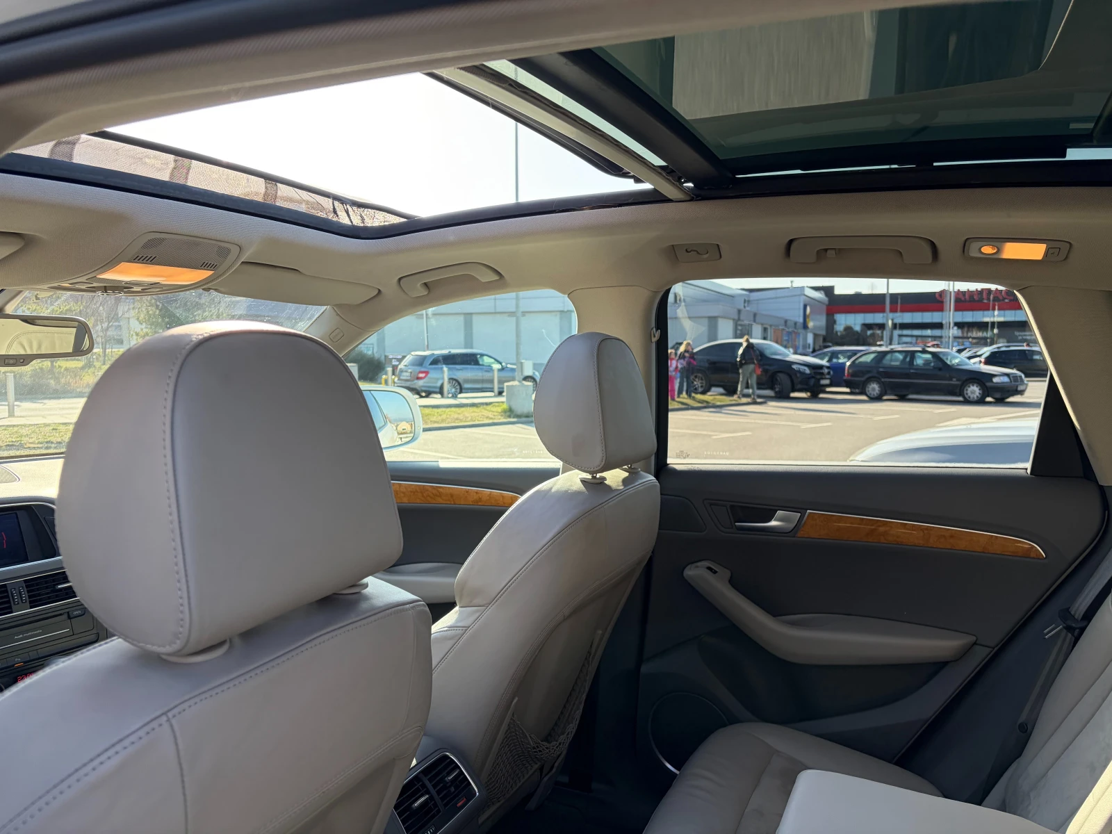 Audi Q5 QUATTRO BANG OLUFSEN  КАТО НОВА, снимка 8 - Автомобили и джипове - 53838392