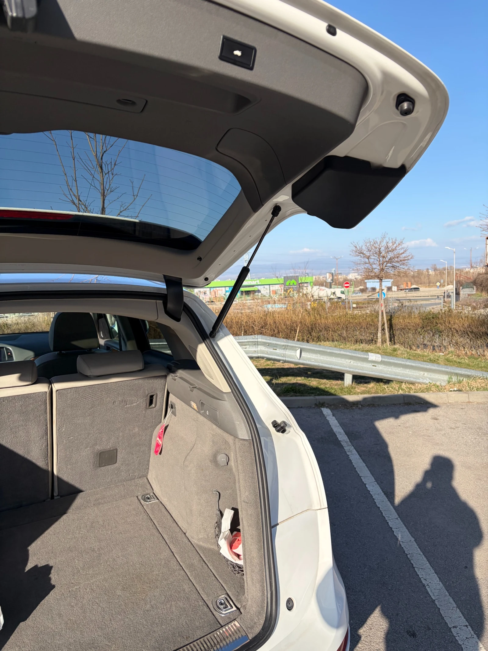 Audi Q5 QUATTRO BANG OLUFSEN  КАТО НОВА, снимка 12 - Автомобили и джипове - 53838392