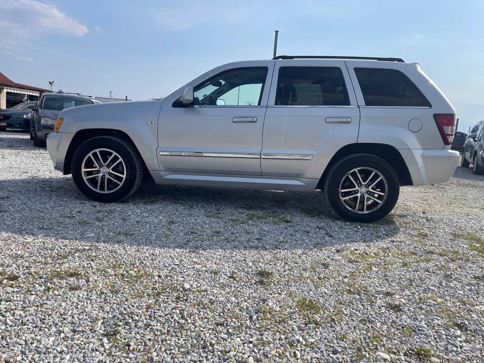 Jeep Grand cherokee, снимка 6 - Автомобили и джипове - 53877150