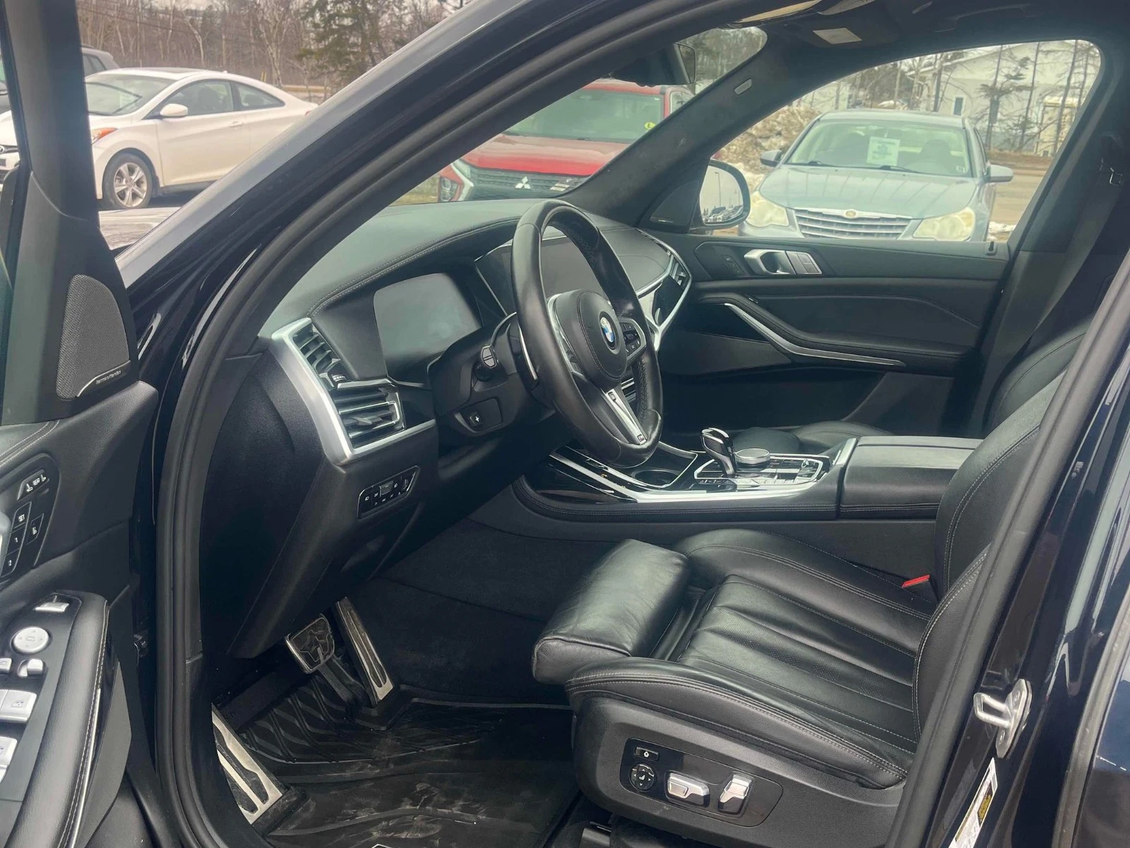 BMW X7 40I С РЕГИСТРАЦИЯ & АВТО КРЕДИТ, снимка 8 - Автомобили и джипове - 54041954