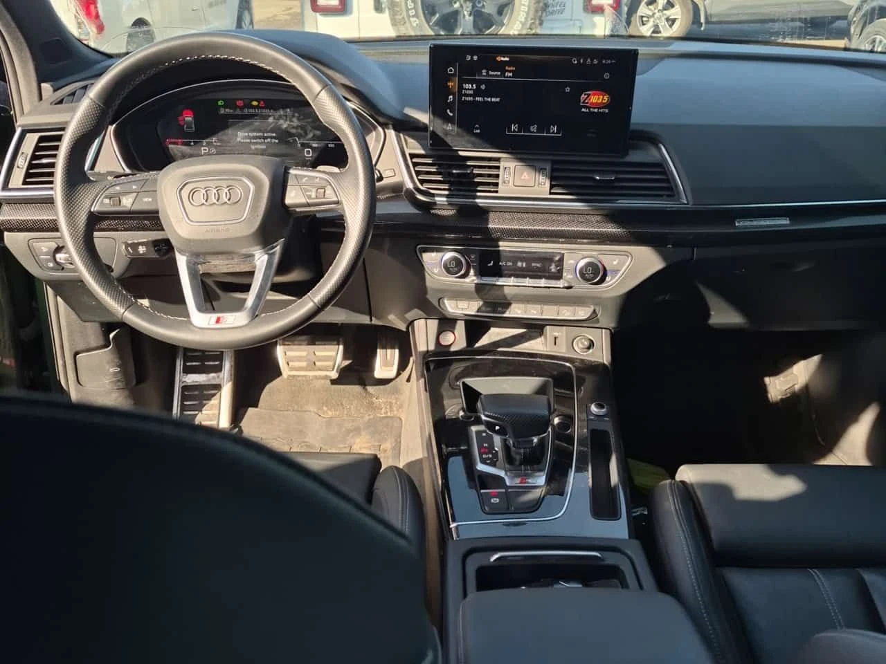 Audi SQ5 * ДИСТРОНИК* ОБДУХВАНЕ* ПАНОРАМА* АВТОКРЕДИТ* , снимка 10 - Автомобили и джипове - 54843925