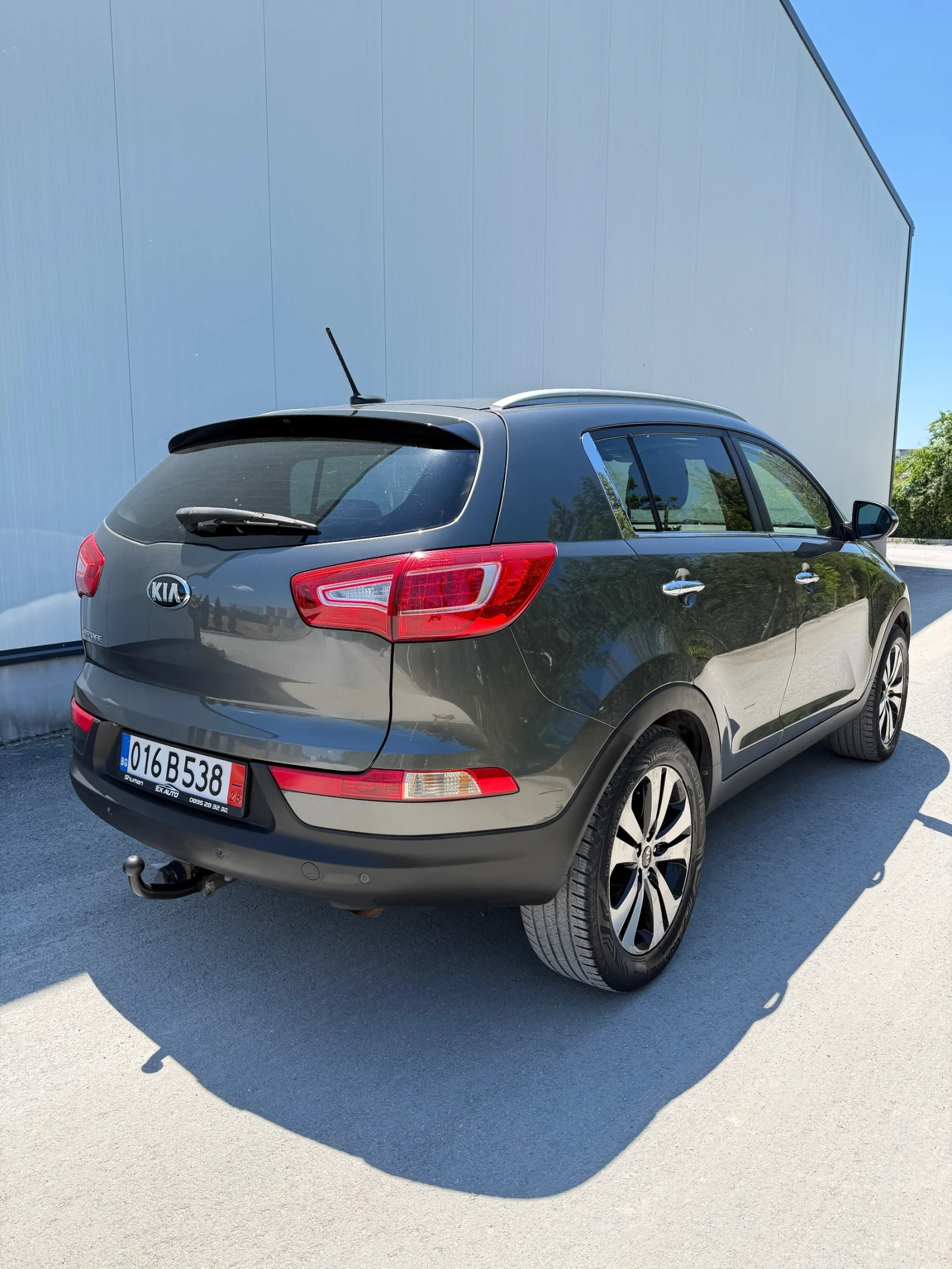 Kia Sportage 2.0i 163к.с. AUTOMATIC* KEYLESS* CAMERA, снимка 4 - Автомобили и джипове - 54874311