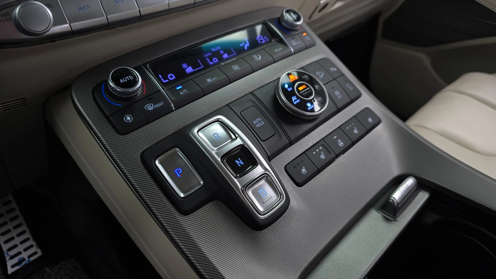Hyundai Palisade CALLIGRAPHY 4X4 * ������ ��* DIGITAL | Mobile.bg � ����������� 14