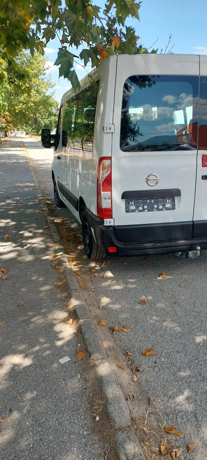Nissan NV400 2.3 dci клима, снимка 6 - Бусове и автобуси - 55631781