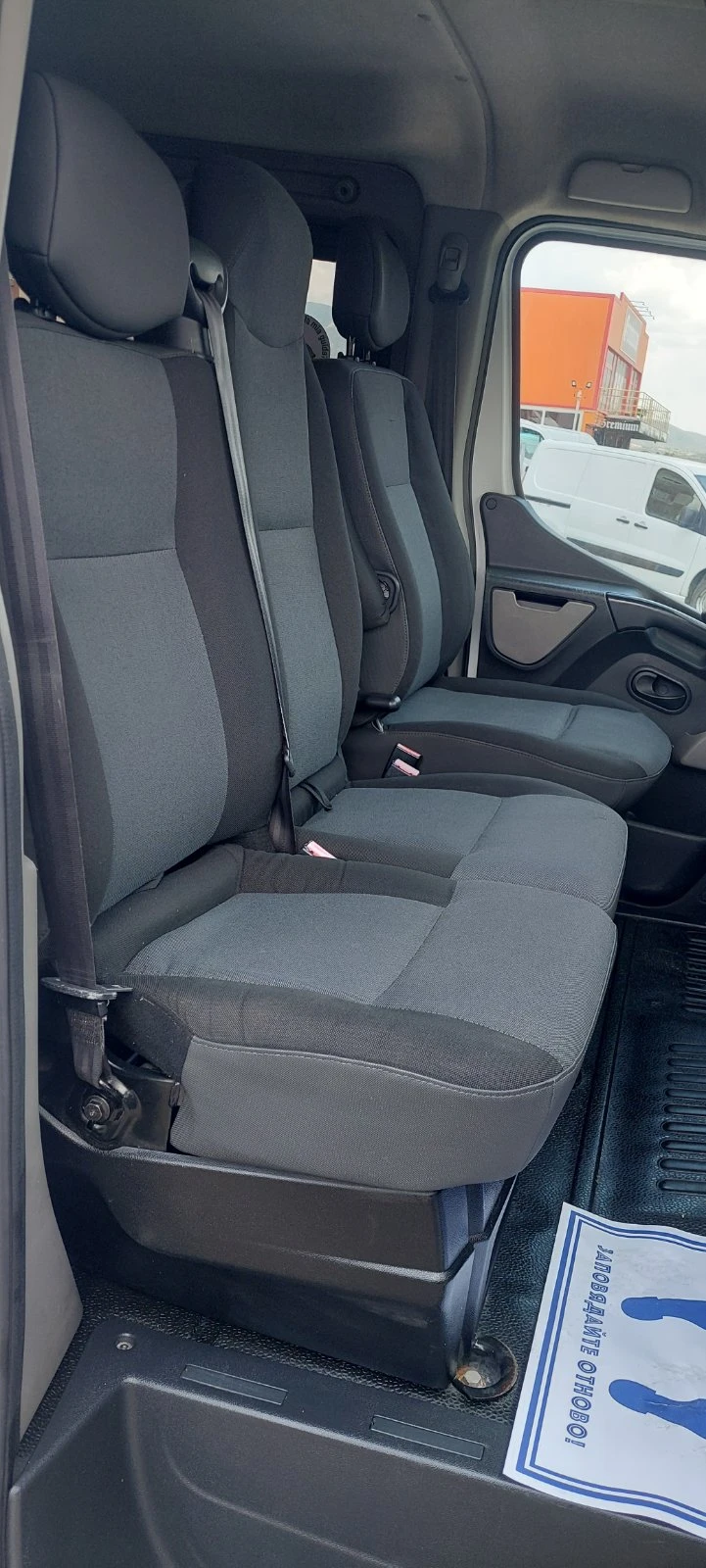 Nissan NV400 2.3 dci клима, снимка 12 - Бусове и автобуси - 55631781