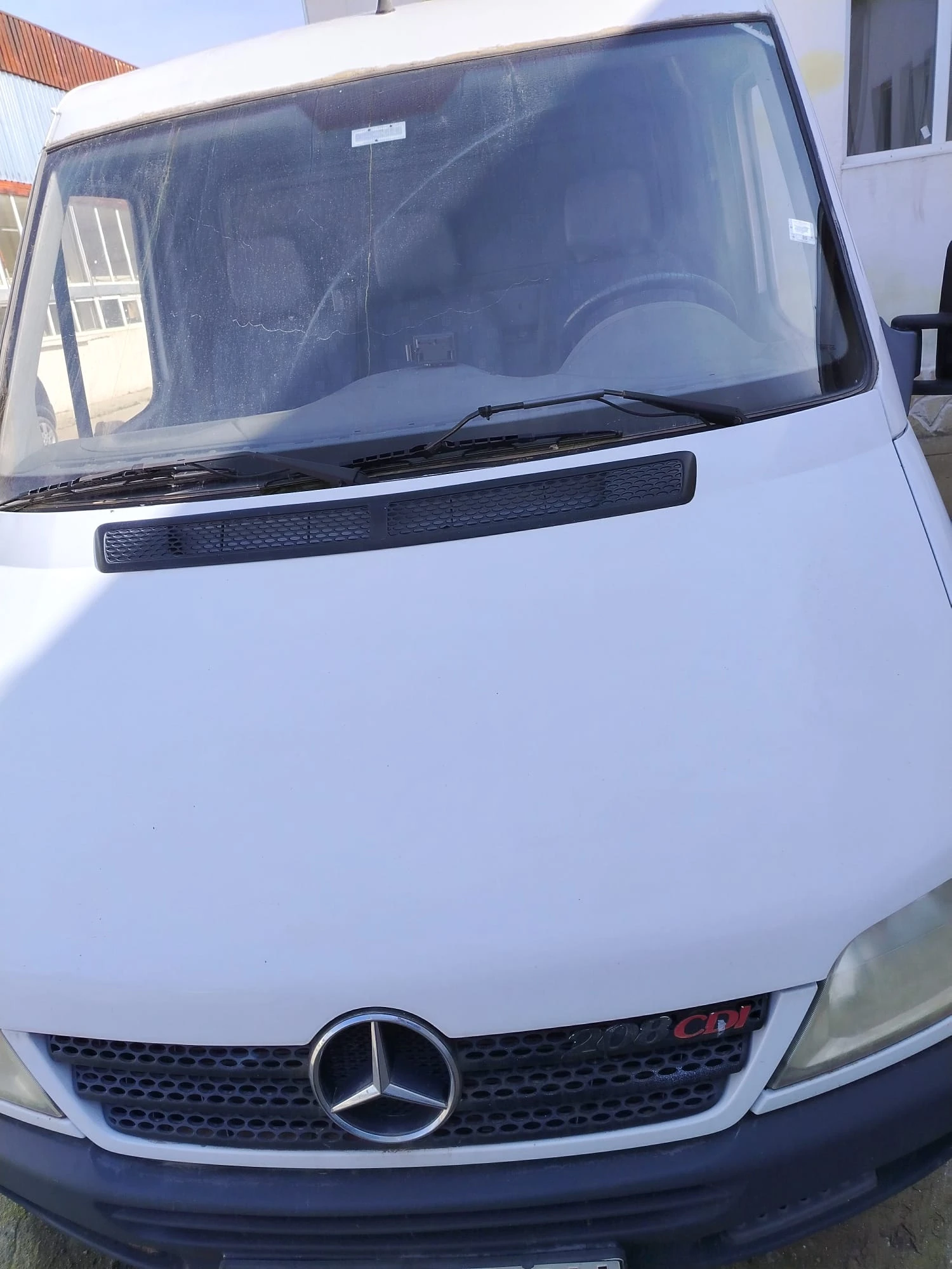 Mercedes-Benz Sprinter 208