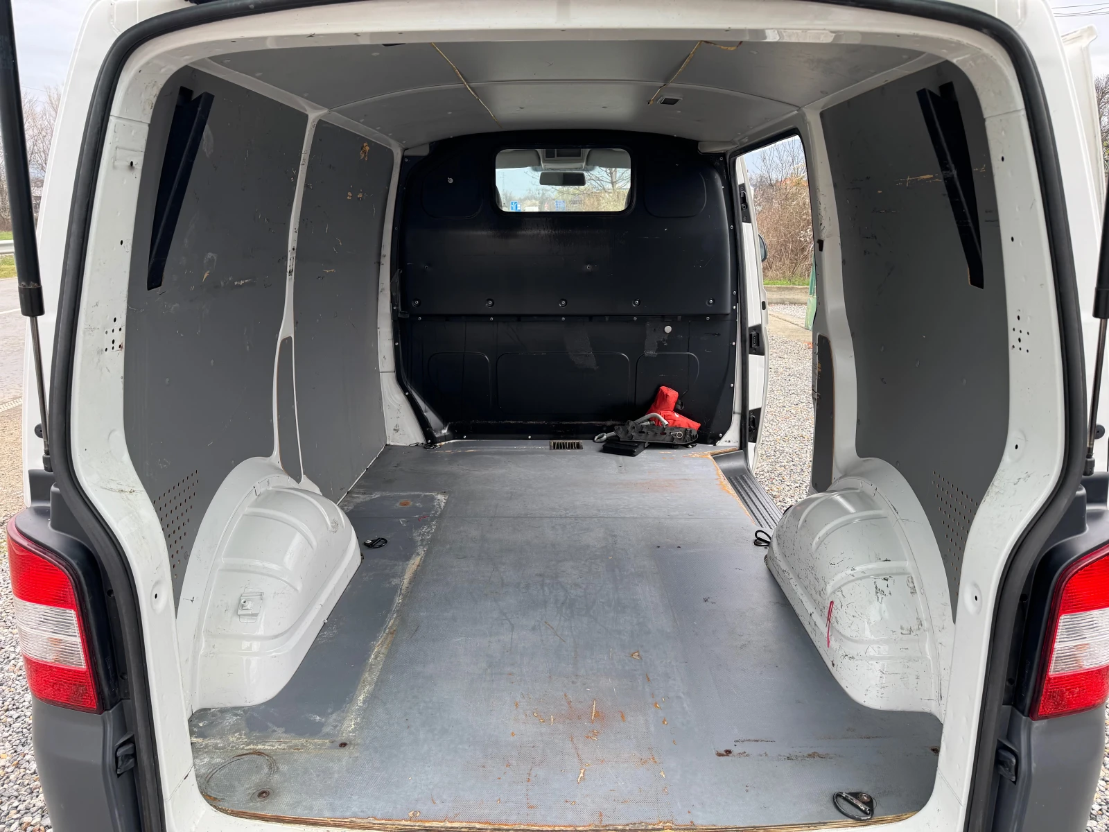 VW T5 2.0TDI* 140кс* Германия* Клима* Топ* 6ск* , снимка 8 - Бусове и автобуси - 54050180