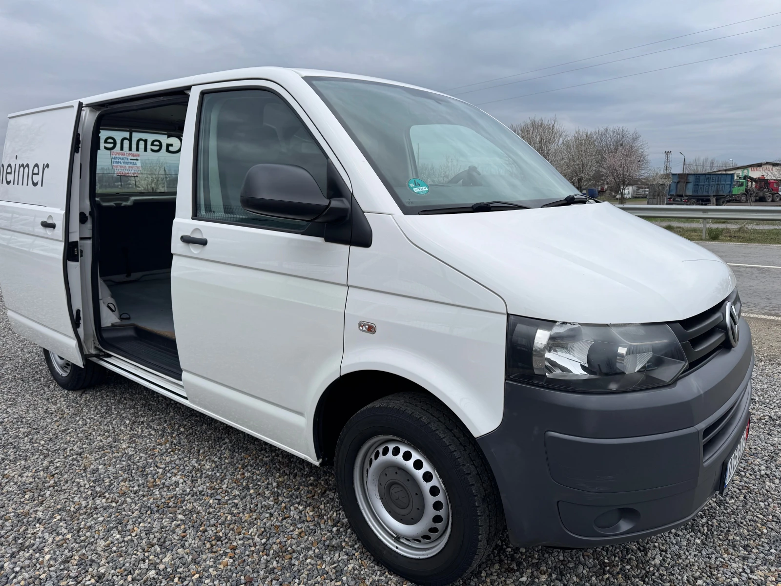 VW T5 2.0TDI* 140кс* Германия* Клима* Топ* 6ск* , снимка 9 - Бусове и автобуси - 54050180