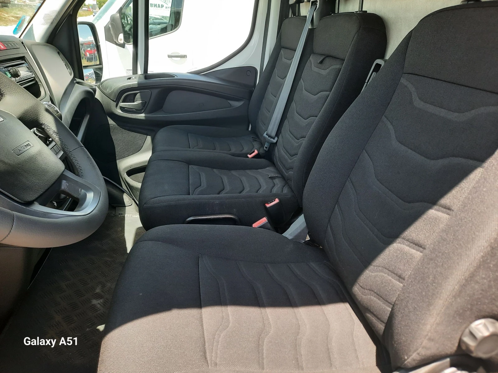Iveco 35c15  150кс. Работещ КЛИМАТРОНИК , снимка 14 - Бусове и автобуси - 54714218