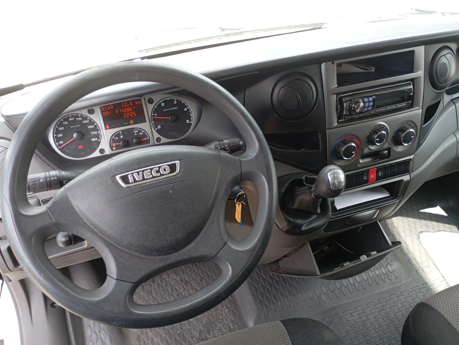 Iveco 35c15 САМОСВАЛ * 3.5 т.Б кат., снимка 7 - Бусове и автобуси - 54731280