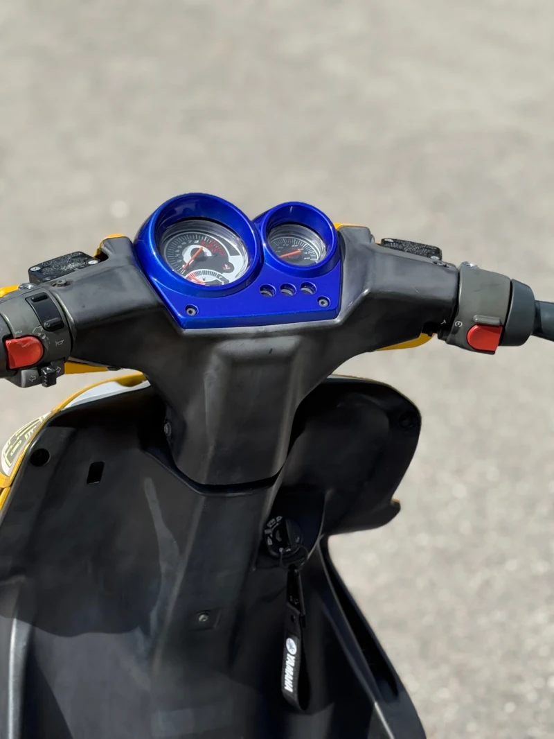 Yamaha Aerox Valentino Rossi, снимка 7 - Мотоциклети и мототехника - 51631916