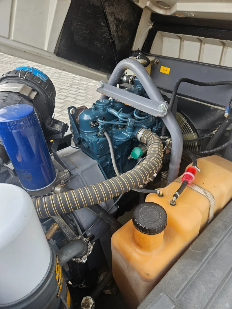 Компресори Atlas Copco, снимка 6 - Индустриална техника - 53294432