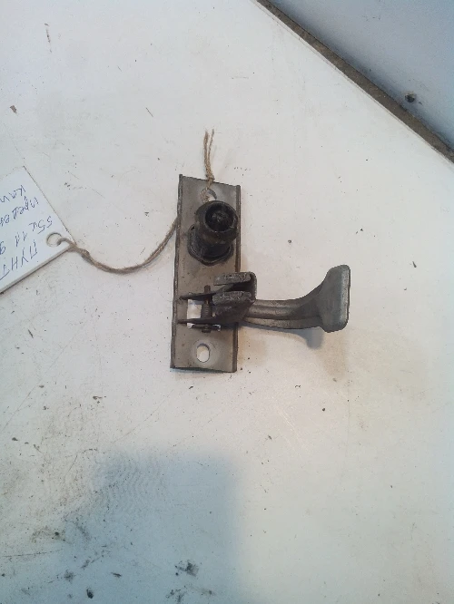 Ключалка преден капак за Фиат Пунто 1