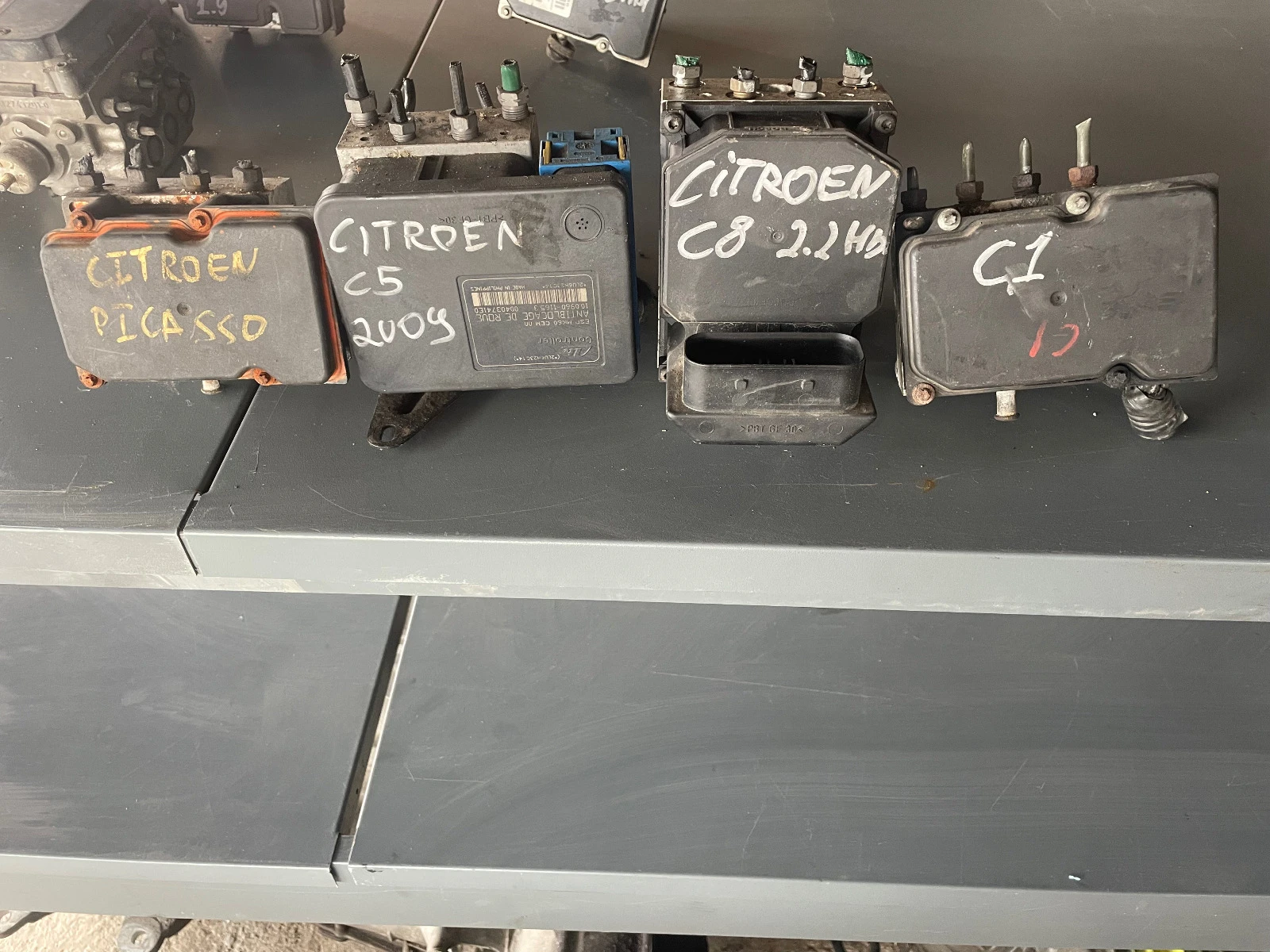  /  -- | Mobile.bg   1