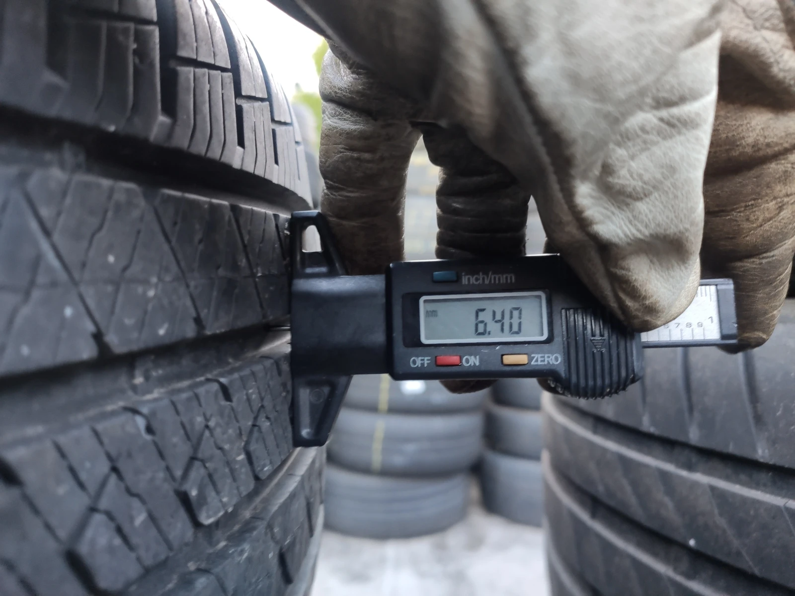 Гуми Всесезонни 210/45R18, снимка 5 - Гуми и джанти - 55491946