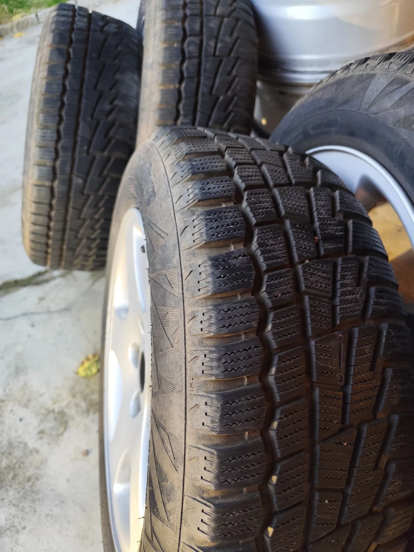 ���� � ������ 205/60R16 | Mobile.bg � ����������� 5