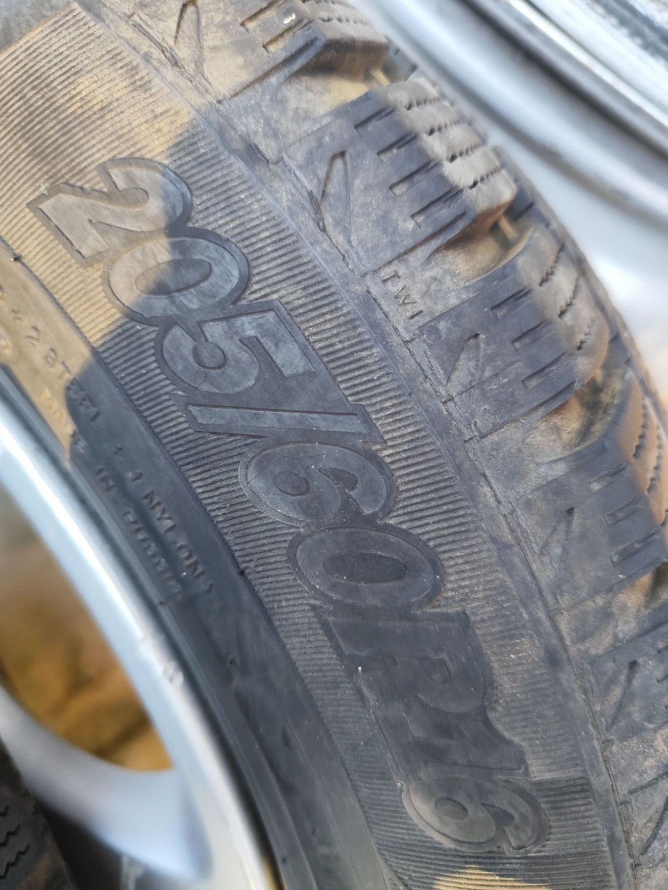 ���� � ������ 205/60R16 | Mobile.bg � ����������� 3