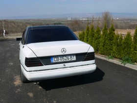 Mercedes-Benz 124  E 300D, снимка 3