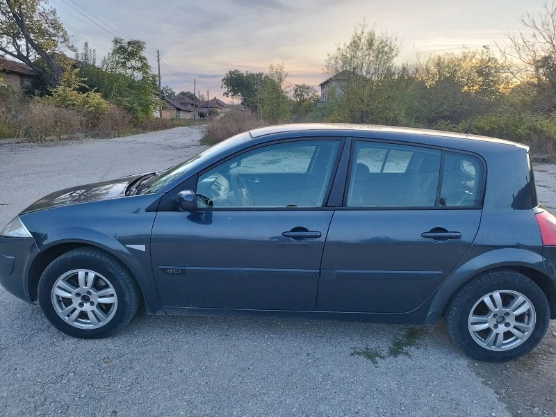 Renault Megane 1.5 dci, снимка 2 - Автомобили и джипове - 47978564