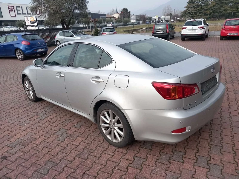 Lexus IS 220d ИТАЛИЯ, РЕАЛНИ КМ, снимка 6 - Автомобили и джипове - 48502077