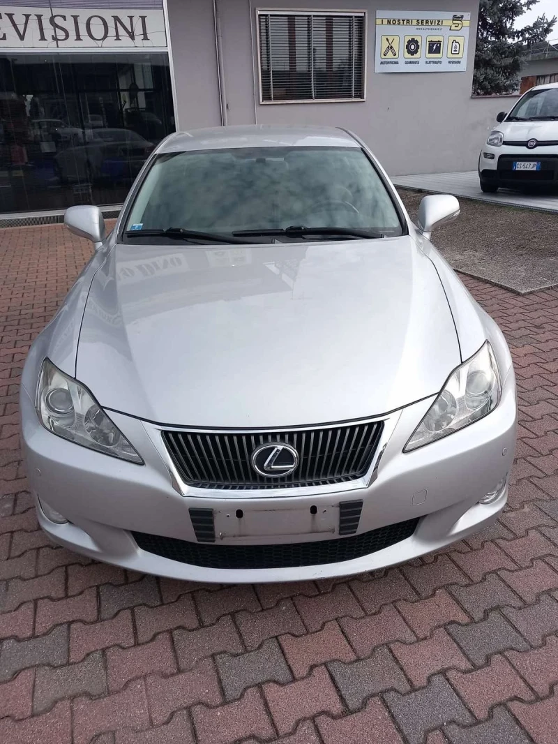 Lexus IS 220d ИТАЛИЯ, РЕАЛНИ КМ, снимка 2 - Автомобили и джипове - 48502077