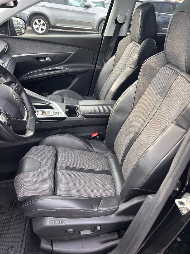 Peugeot 5008 1.6HDI AVTOMAT/PANORAMA/NAVI/KOJA 6+ 1, снимка 13 - Автомобили и джипове - 48773128