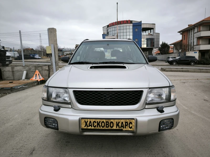 Subaru Forester 2.0i TURBO, снимка 2 - Автомобили и джипове - 49028096