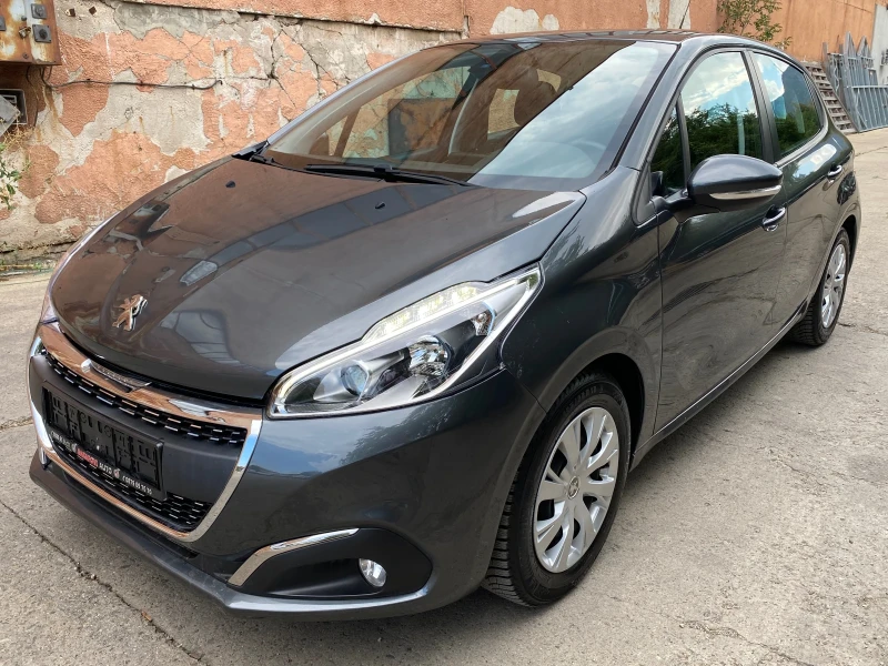 Peugeot 208 Бензин Автоматик, снимка 1 - Автомобили и джипове - 49230772