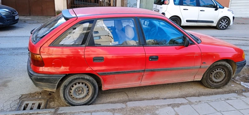 Opel Astra, снимка 4 - Автомобили и джипове - 49243919