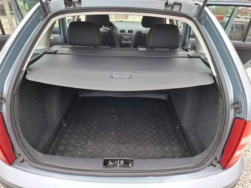 Skoda Fabia БЕНЗИН АВТОМАТ , снимка 15 - Автомобили и джипове - 49652076