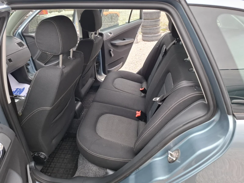 Skoda Fabia БЕНЗИН АВТОМАТ , снимка 10 - Автомобили и джипове - 49652076