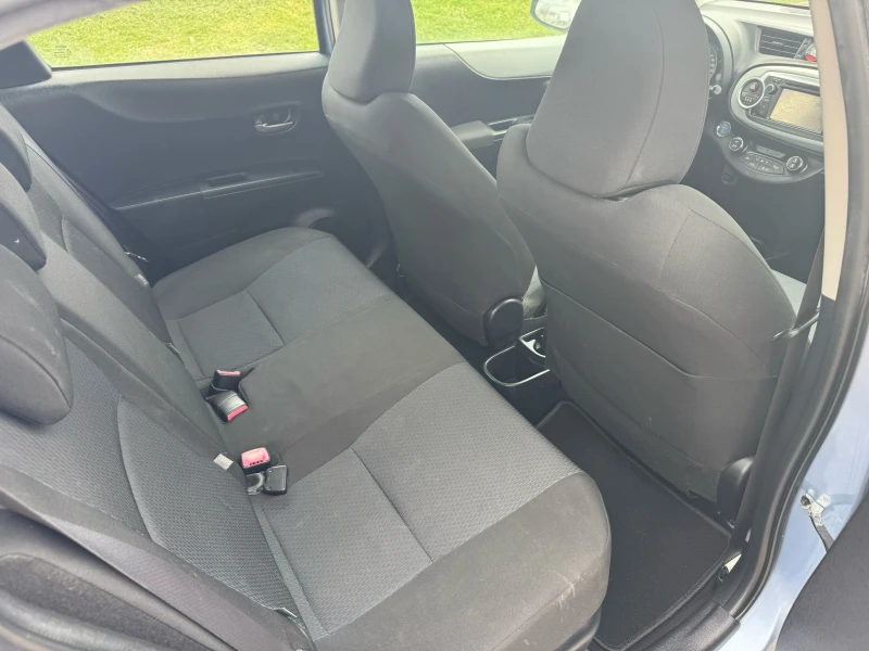 Toyota Yaris 1.5  УНИКАТ, снимка 9 - Автомобили и джипове - 49846138