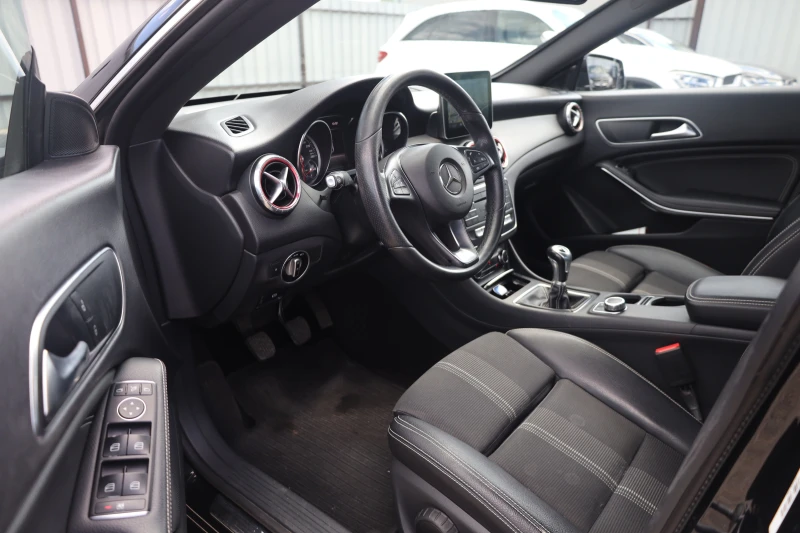 Mercedes-Benz CLA 180 i Face Limo SzH Leder 17Zoll MY16 127Kkm #iCarbg, снимка 12 - Автомобили и джипове - 51960889