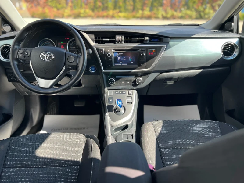 Toyota Auris 1.8Hybrid-Лизинг по 290лв през Уникредит , снимка 9 - Автомобили и джипове - 52008146