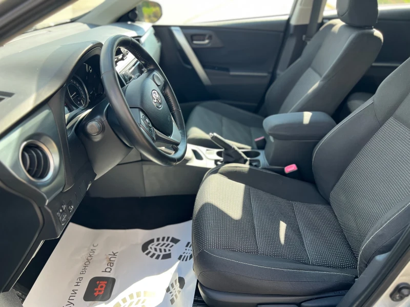 Toyota Auris 1.8Hybrid-Лизинг по 290лв през Уникредит , снимка 7 - Автомобили и джипове - 52008146