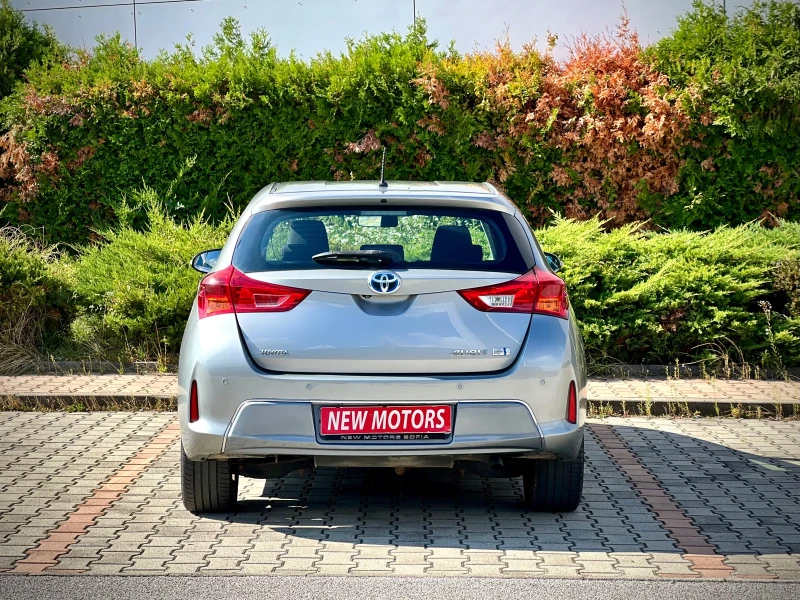 Toyota Auris 1.8Hybrid-Лизинг по 290лв през Уникредит , снимка 5 - Автомобили и джипове - 52008146