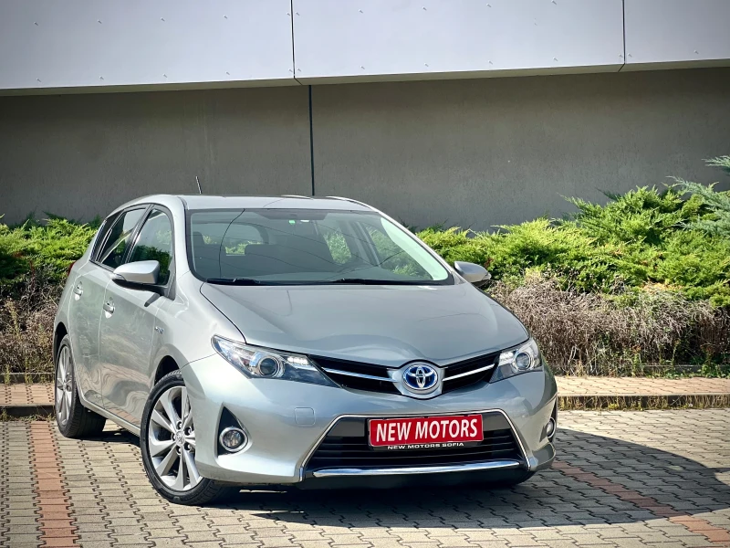 Toyota Auris 1.8Hybrid-Лизинг по 290лв през Уникредит , снимка 3 - Автомобили и джипове - 52008146