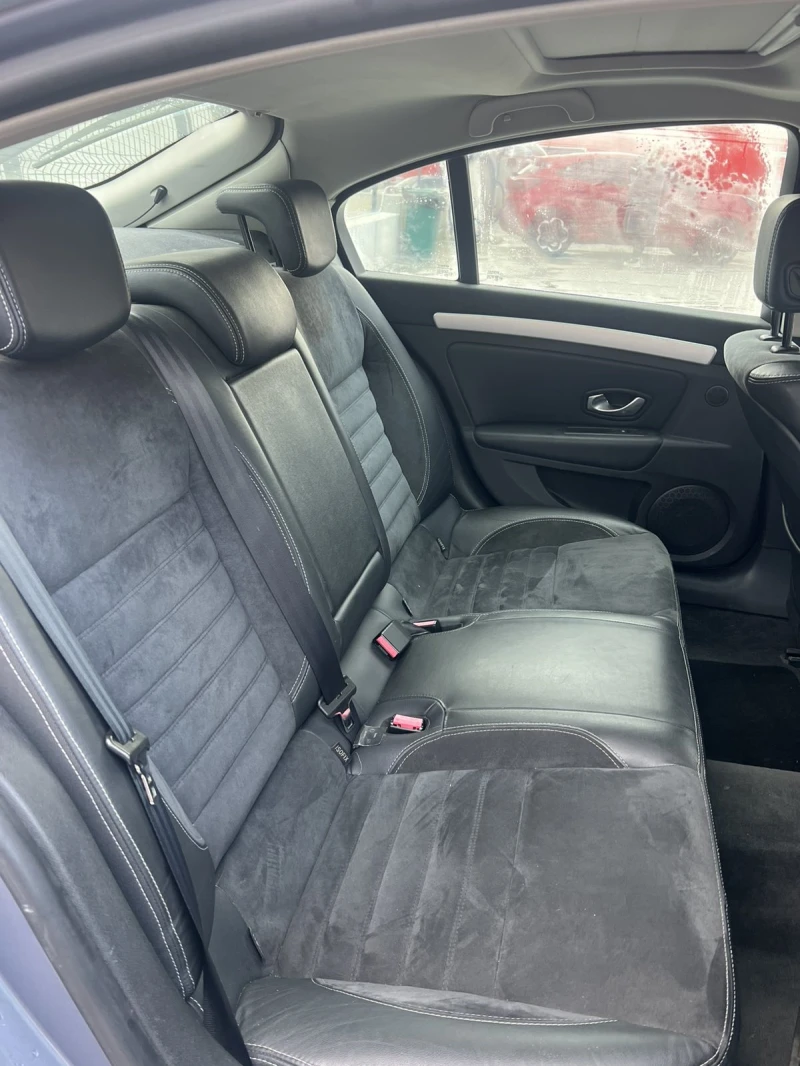 Renault Laguna, снимка 12 - Автомобили и джипове - 52710645