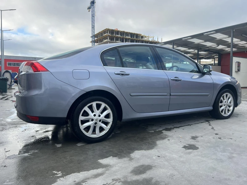 Renault Laguna, снимка 4 - Автомобили и джипове - 52710645