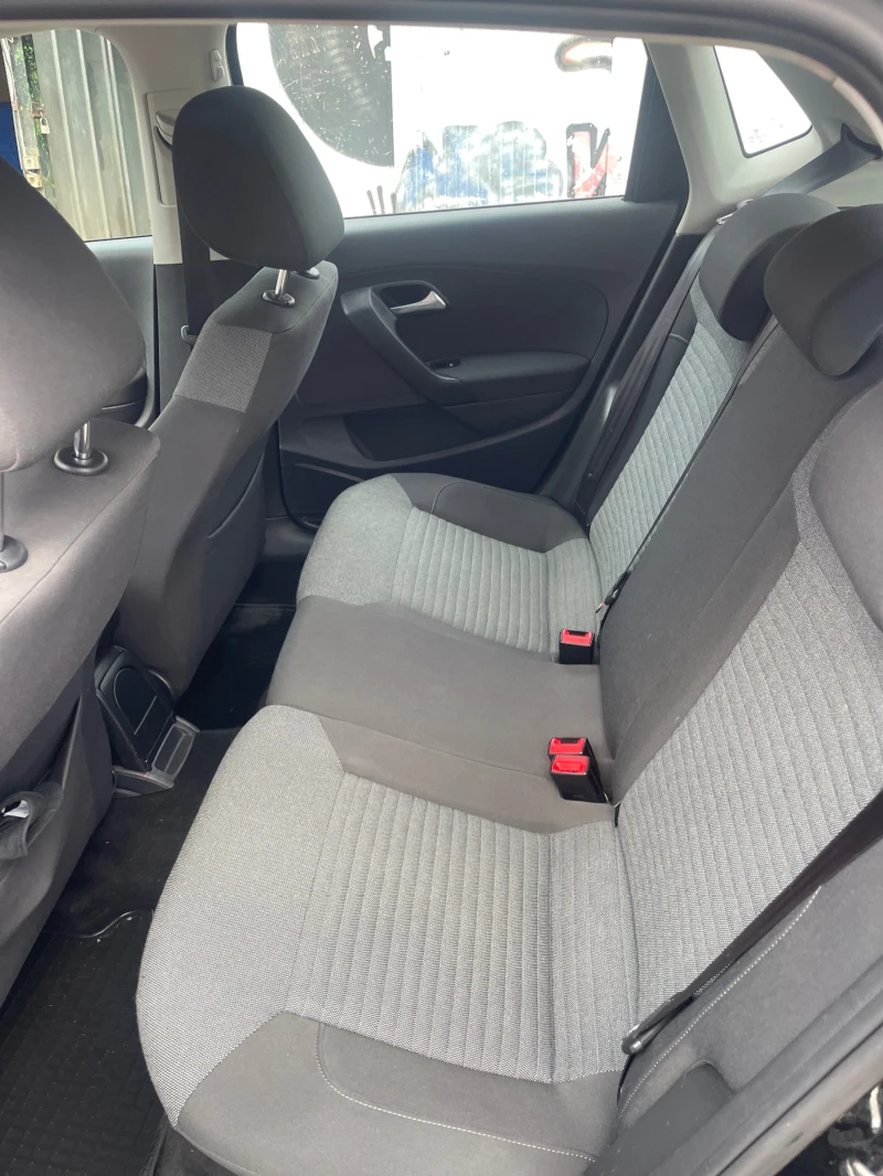 VW Polo, снимка 14 - Автомобили и джипове - 52868143