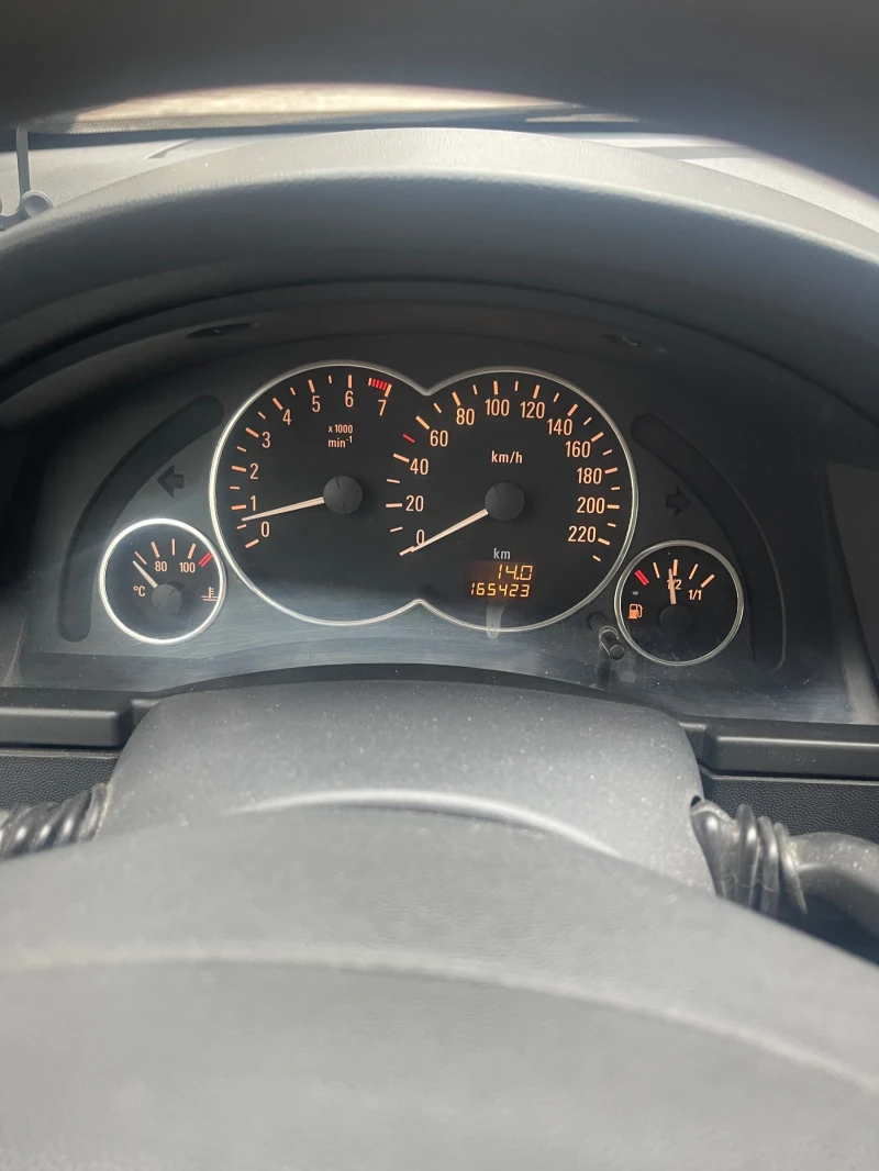 Opel Meriva 1.6, снимка 11 - Автомобили и джипове - 53205424