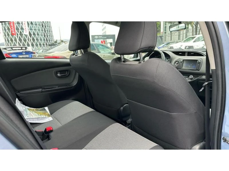 Toyota Yaris  1.5 HSD TERRA - изображение 7