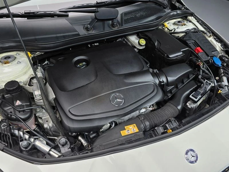 Mercedes-Benz CLA CLA220 AMG Line| 184к.с.| ВКЛ.ТЕХНОТЕСТ, снимка 6 - Автомобили и джипове - 55642042