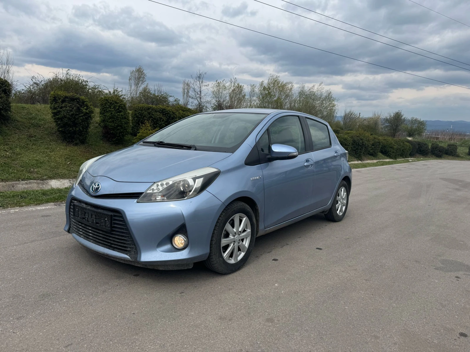 Toyota Yaris 1.5  УНИКАТ, снимка 1