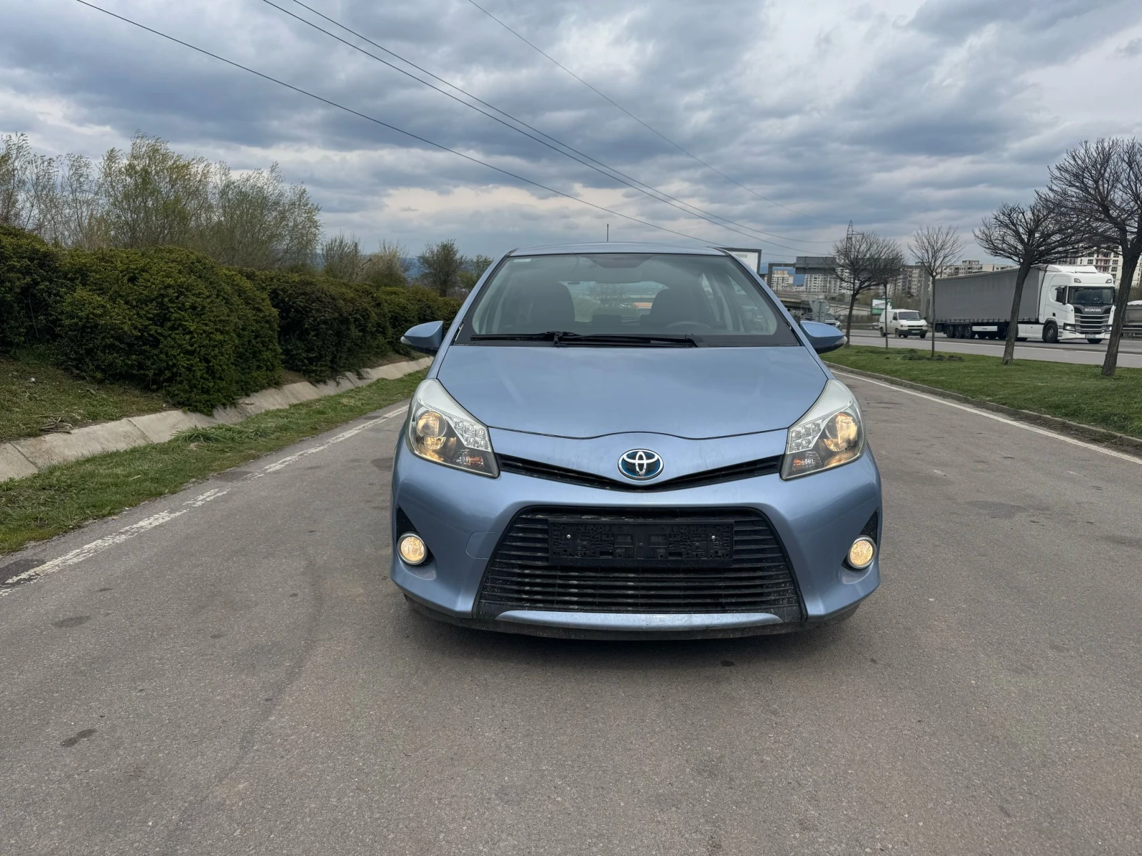 Toyota Yaris 1.5  УНИКАТ - изображение 5