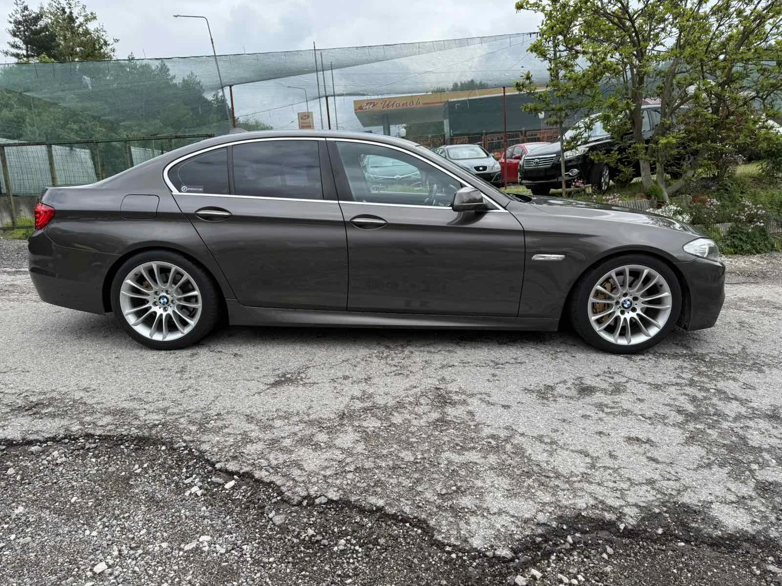 BMW 525 3.0, 204к.с.M Pack - изображение 7