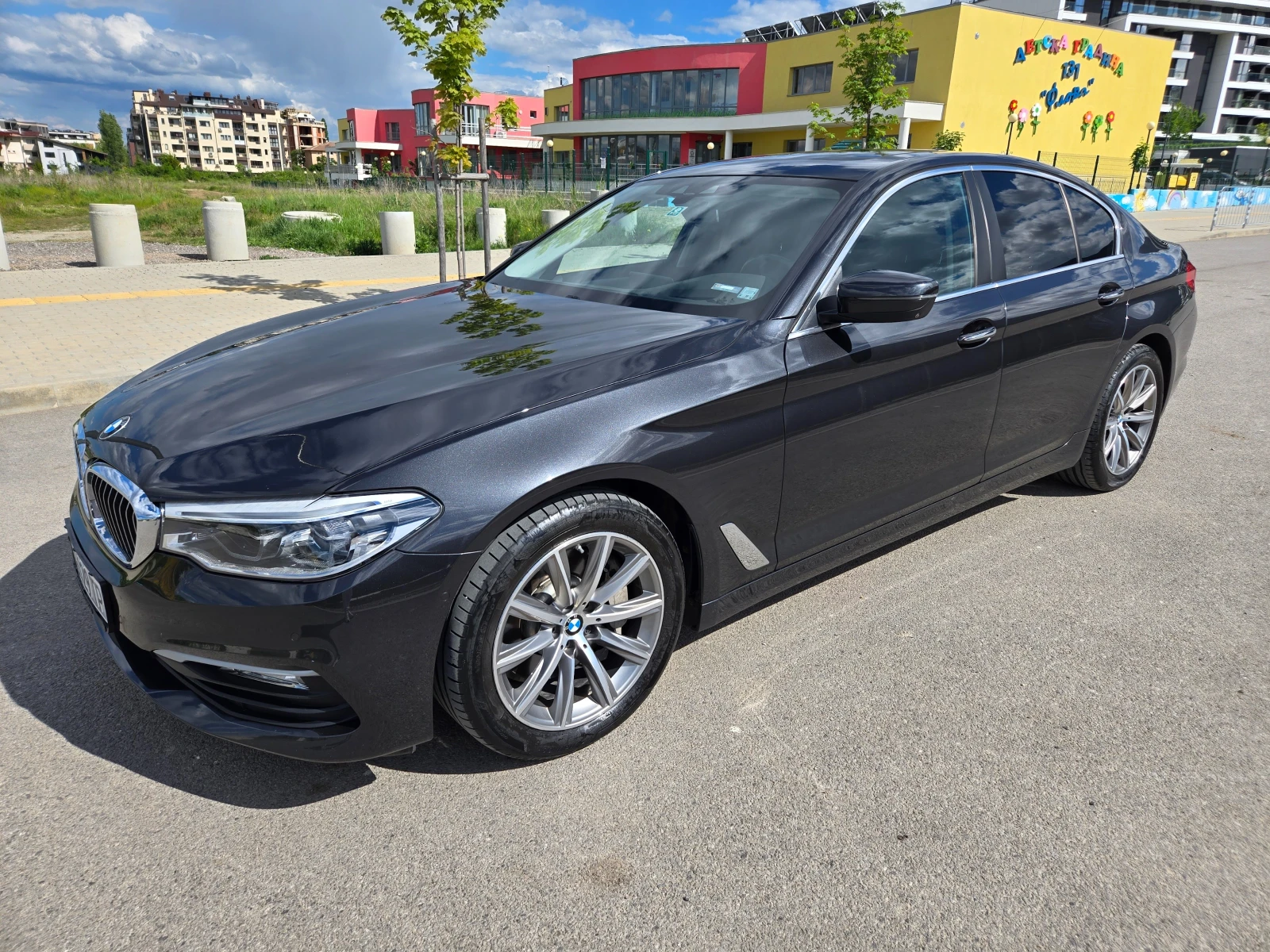 BMW 530 xDrive - изображение 2