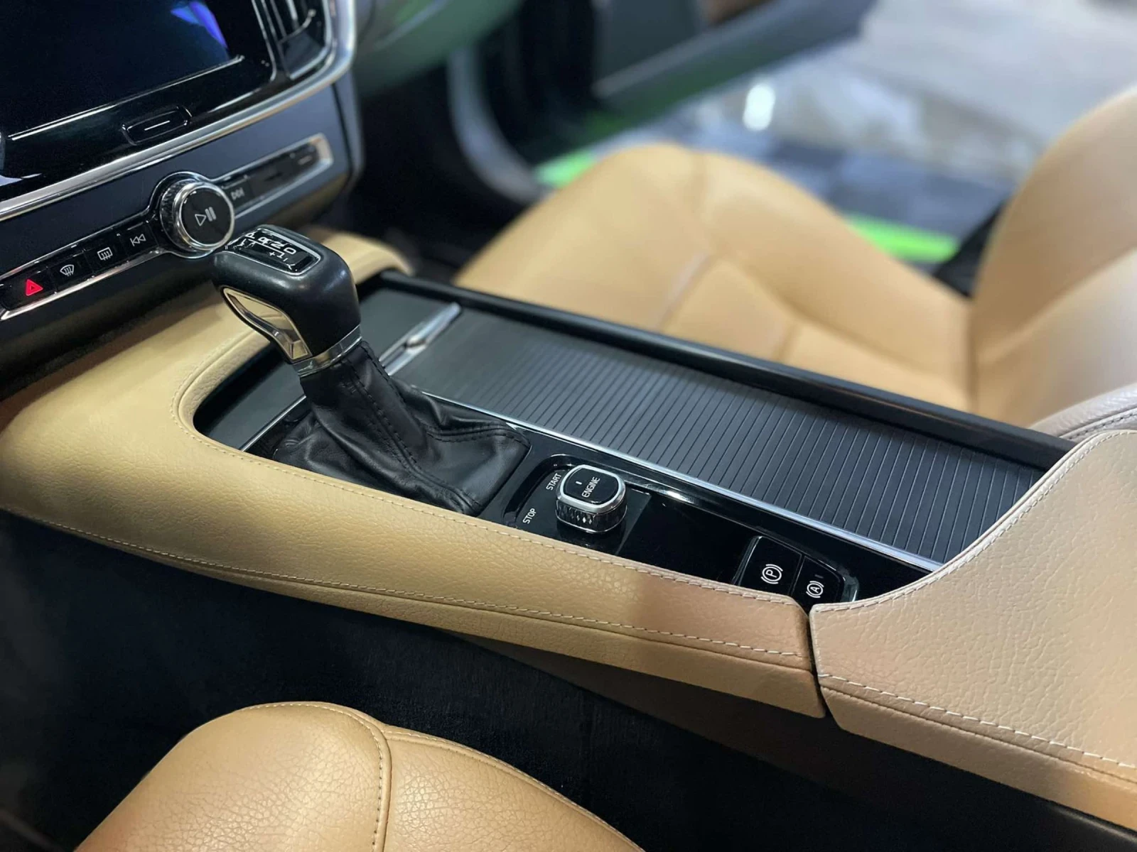 Volvo V90 D4 - изображение 7