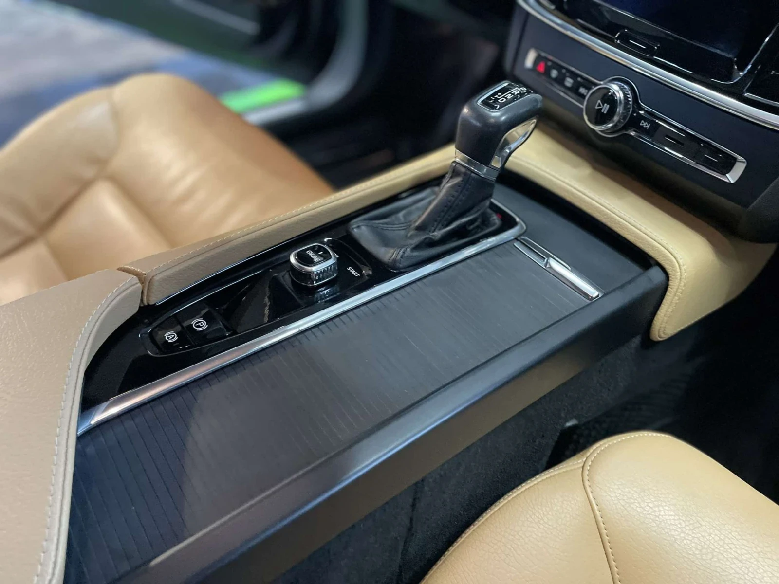 Volvo V90 D4 - изображение 10