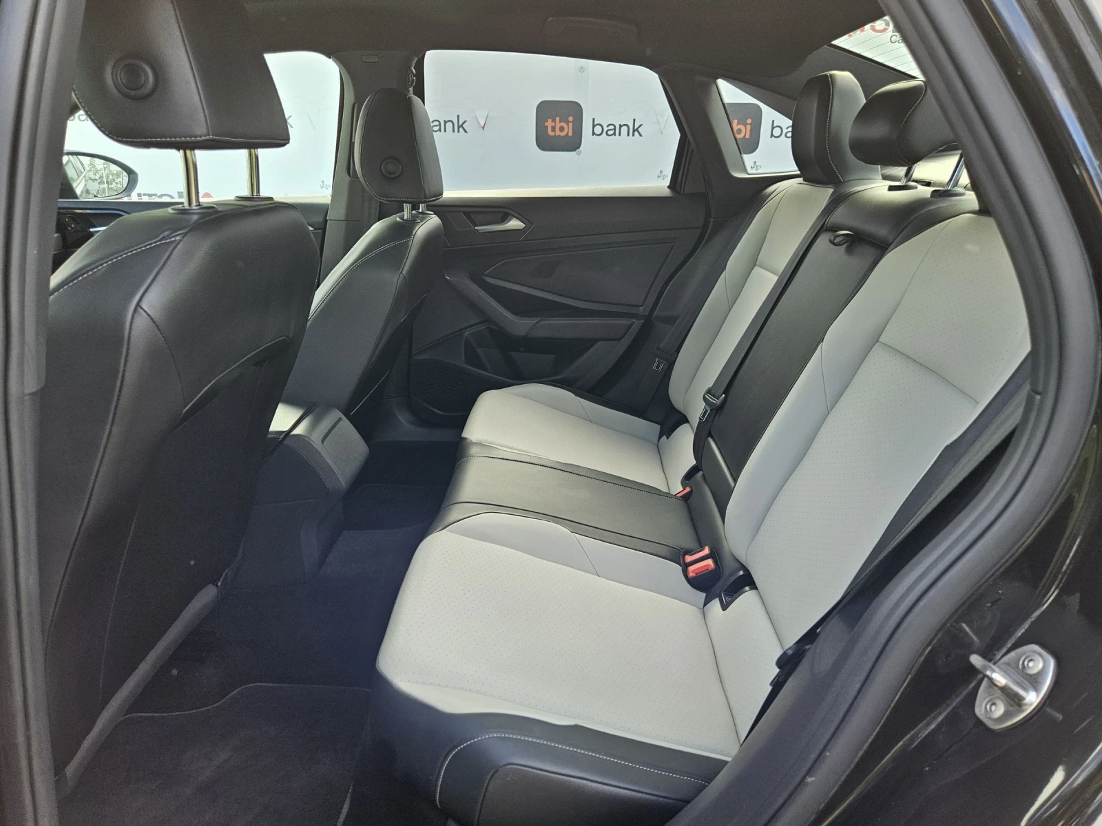 VW Jetta 1.4TSI-150кс= АВТОМАТ= 92.000км= R-LINE= ДИСТРОНИК - изображение 9